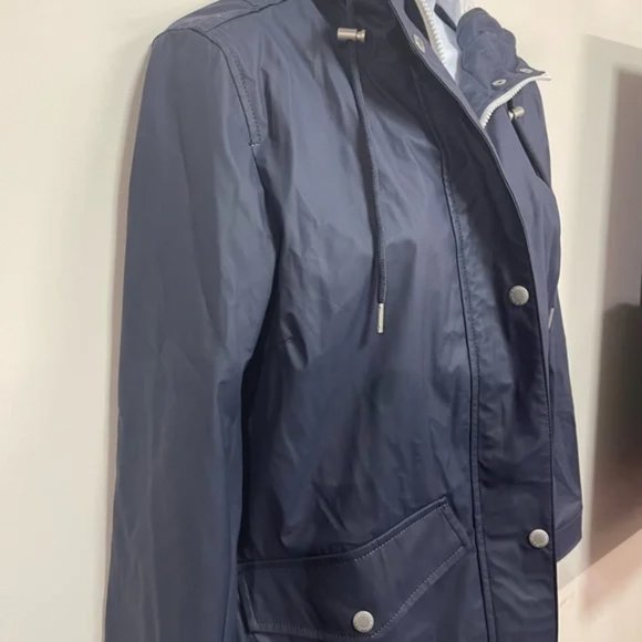BNWT Levi’s Hoodie Rain coat/Wind breaker S - Picture 4 of 6